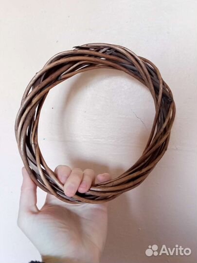 Основа под венок. Венок из веток