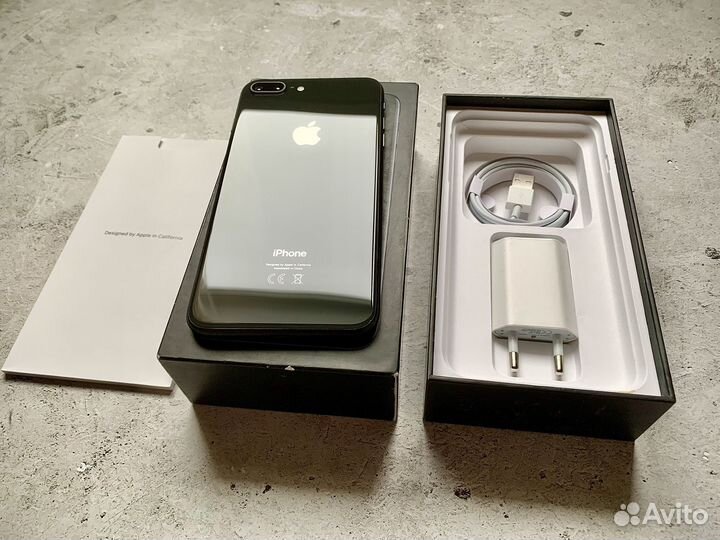 iPhone 8 Plus, 64 ГБ