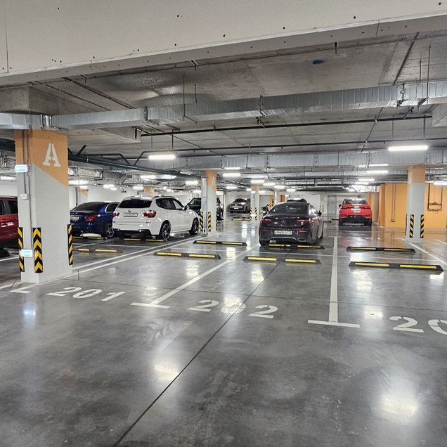 Машиноместо, 14 м²