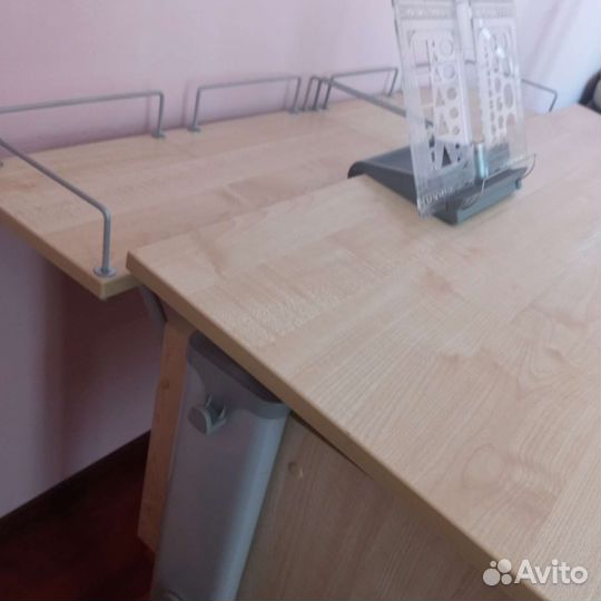 Растущий стол парта