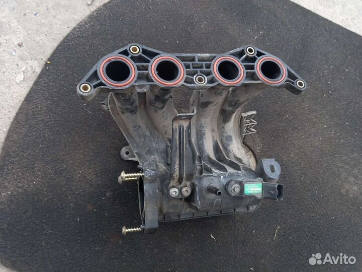 Пежо 206 впускной коллектор