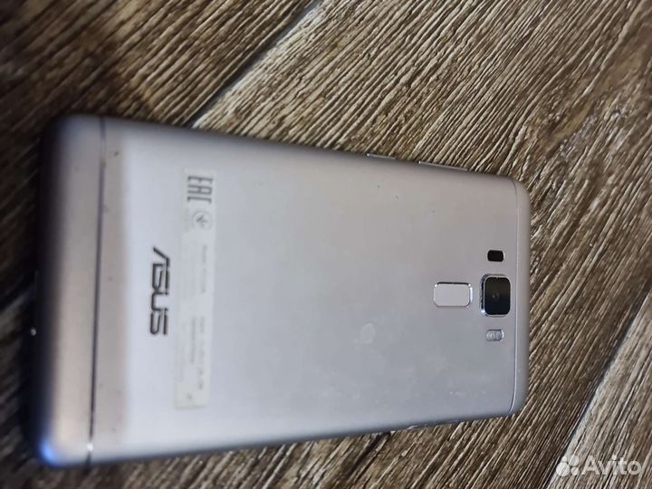 Смартфон asus ZC551KL
