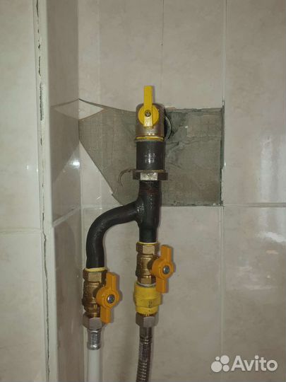 Обрезка, перенос газовых труб, установка счетчиков