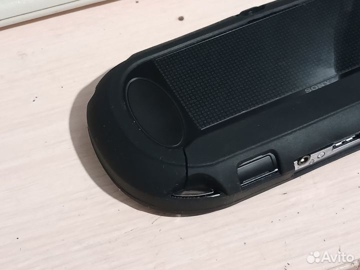 Sony PS Vita FAT (PCH-1108)