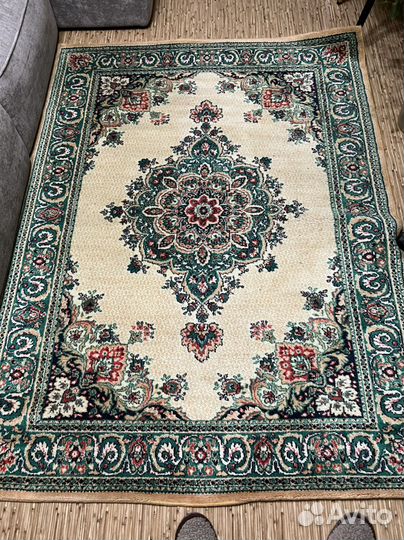 Ковер шерстяной р-р 1,5/1,3м