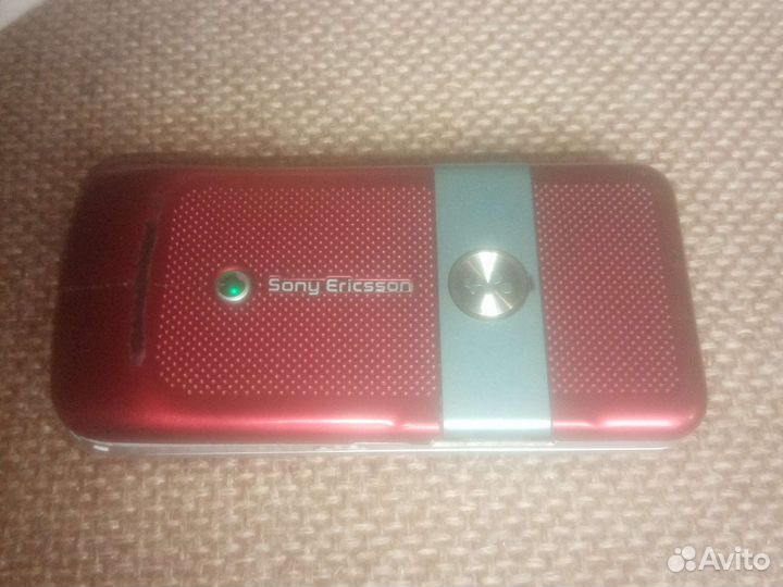 Кнопочный телефон sony ericsson