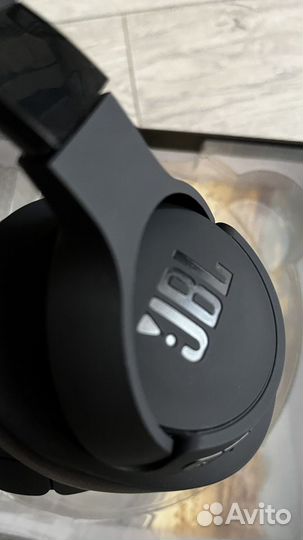 Беспроводные наушники JBL tune760 NC