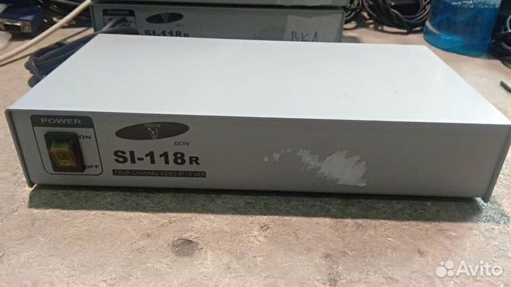 Передатчик видеосигнала по витой паре зи SI-118R