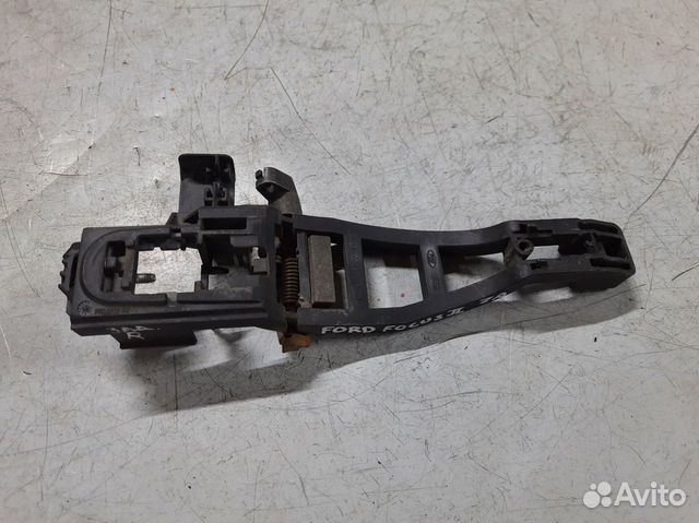 Кронштейн ручки задней правой Форд Фокус 2