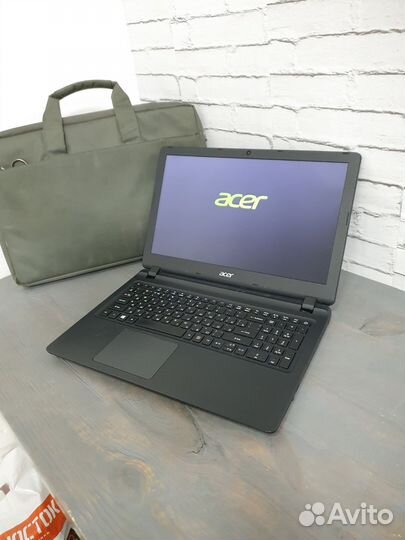 Ноутбук Acer Aspire ES1 15.6