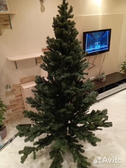 Елку новогоднюю продам
