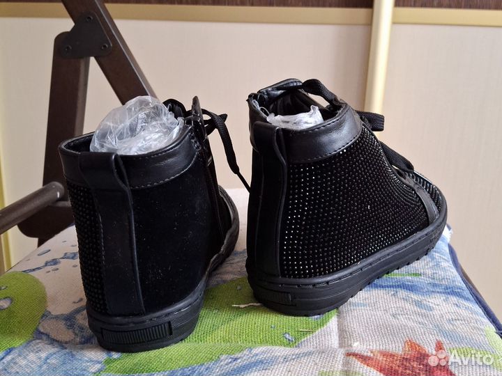 Ботинки для девочки