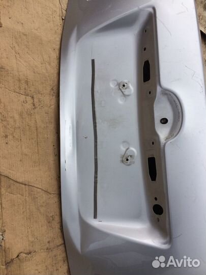 Крышка Багажника Toyota Camry 40 / Тойота Камри 40