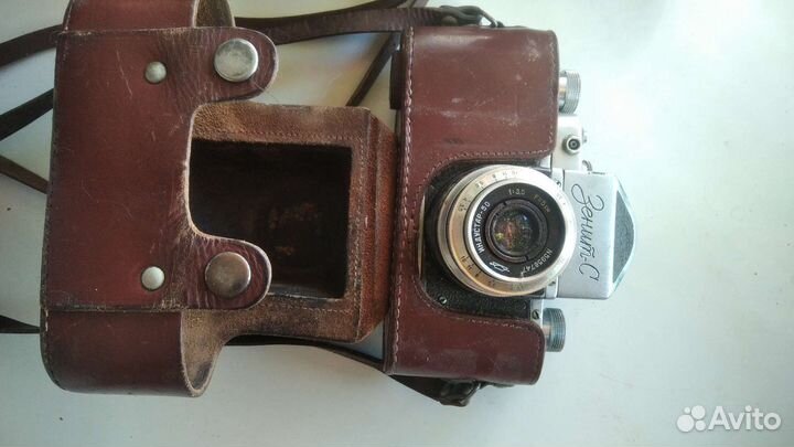 Два фотоаппарата Зенит