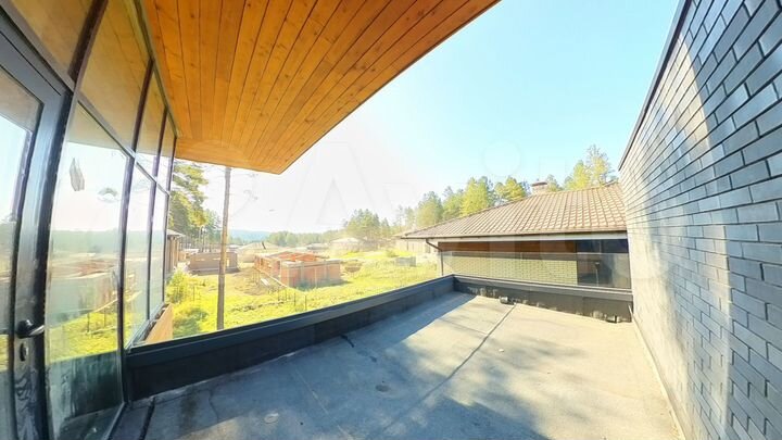 Коттедж 228,8 м² на участке 10 сот.