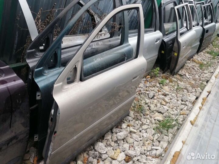 Дверь передняя левая на Volvo Xc70 1 поколение