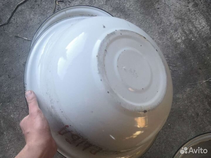 Тазик эмалированный