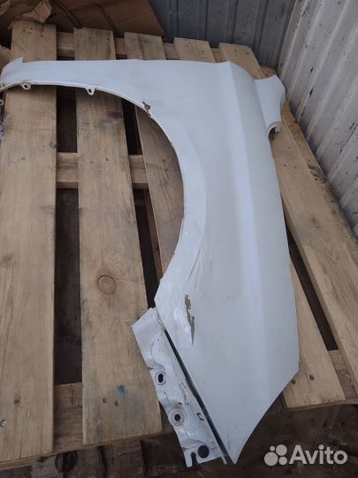 Крыло правое б/у лада веста