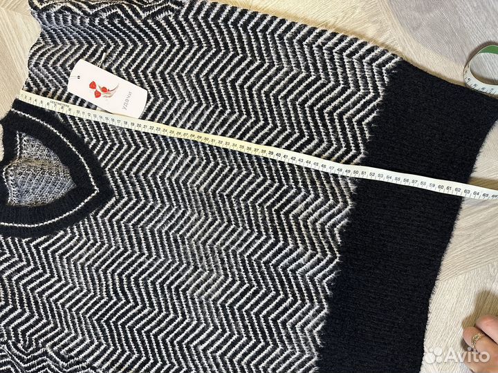 Джемпер женский новый 48 50