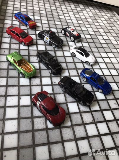 Машинки hot wheels