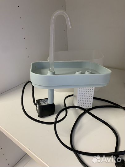 Фонтан поилка для кошек