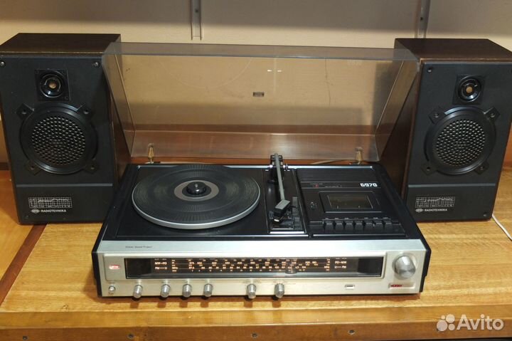 Проигрыватель винила, тюнер