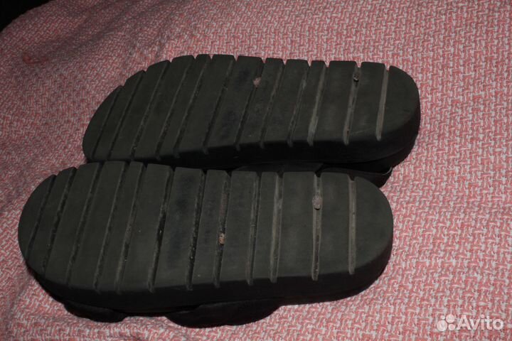 Сандалии летние charles and keith