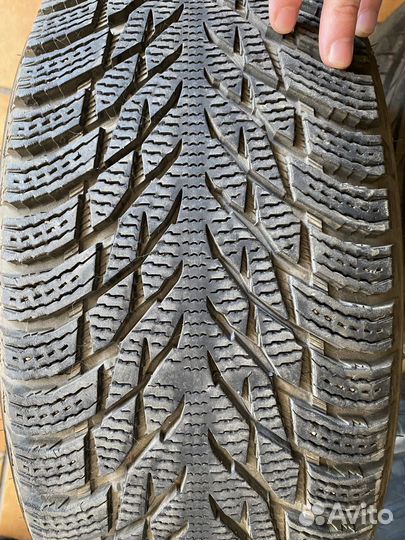 Nokian Tyres Hakkapeliitta R3 215/60 R16 99R