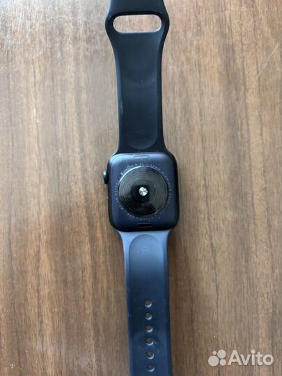 Продам apple watch se 2