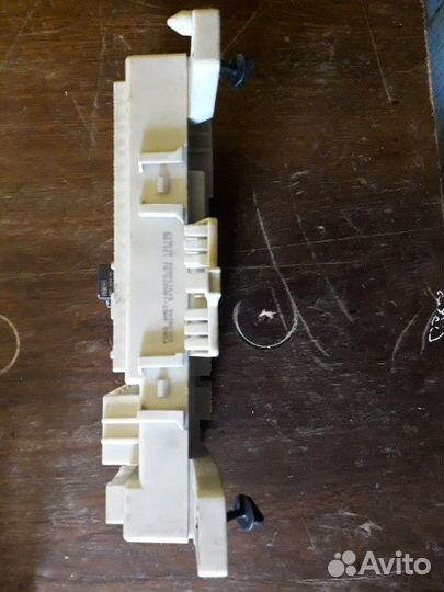 Блок предохранителей Ford C-MAX, Focus II