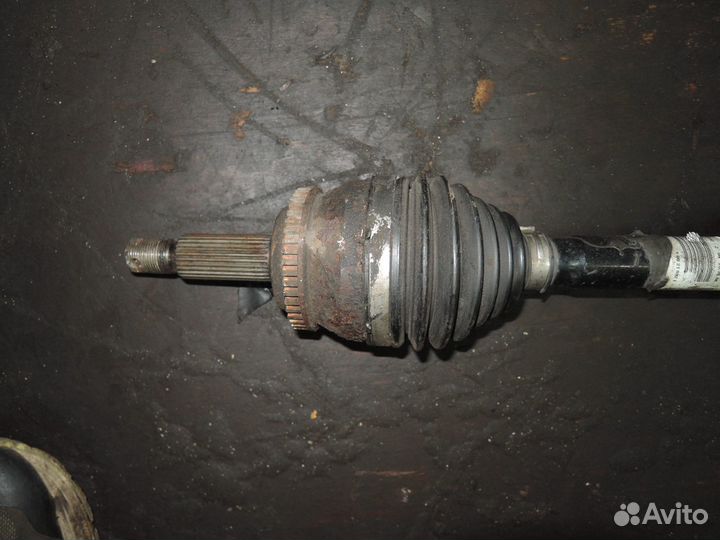 Полуось передняя правая Kia Ceed 2007-2012