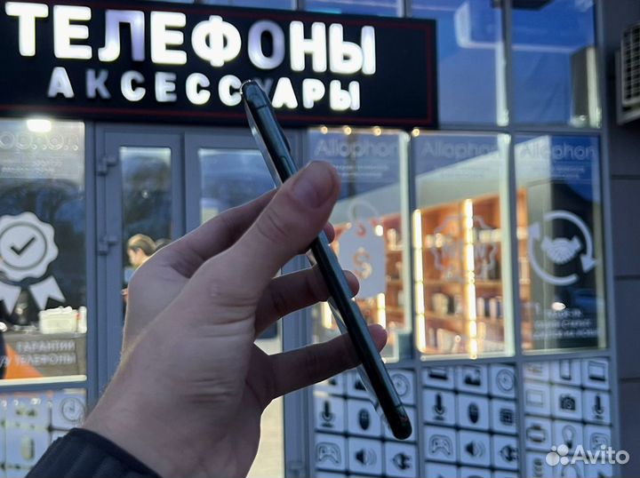 iPhone 11 Pro Max, 64 ГБ