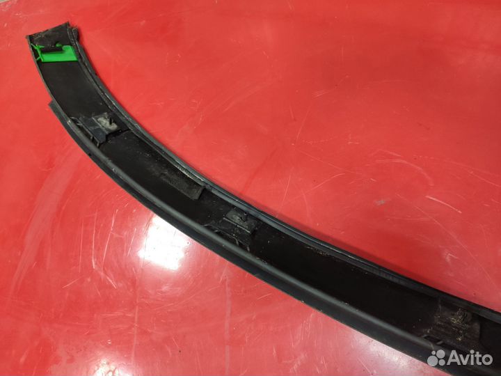 Жабо Toyota Estima