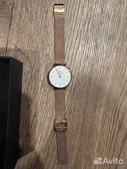 Часы женские Daniel wellington