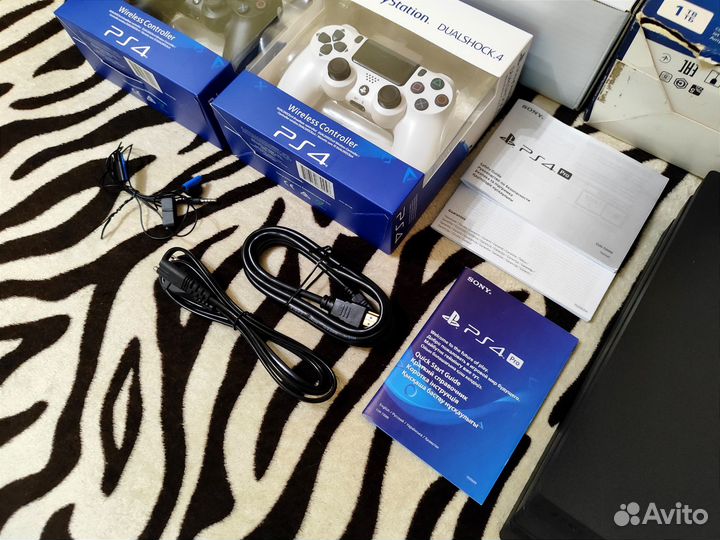 Sony PS4 Pro 1Tb + Игры
