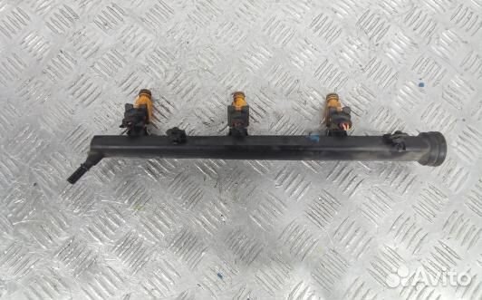 Топливная рампа бензиновая peugeot 406 (LSE18TJ01)