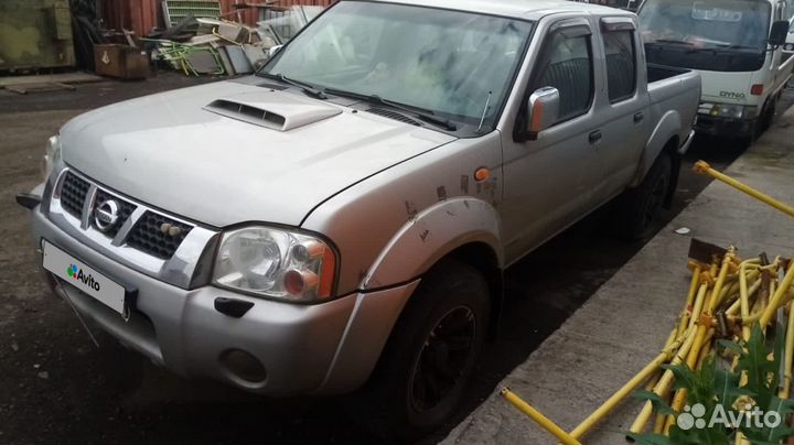 Nissan NP300 2.5 МТ, 2012, 90 000 км