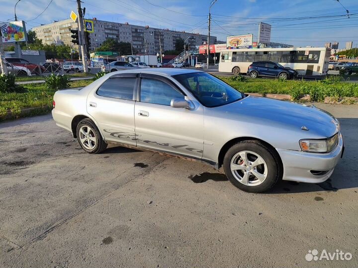 Toyota Cresta 2.0 AT, 1995, 270 137 км