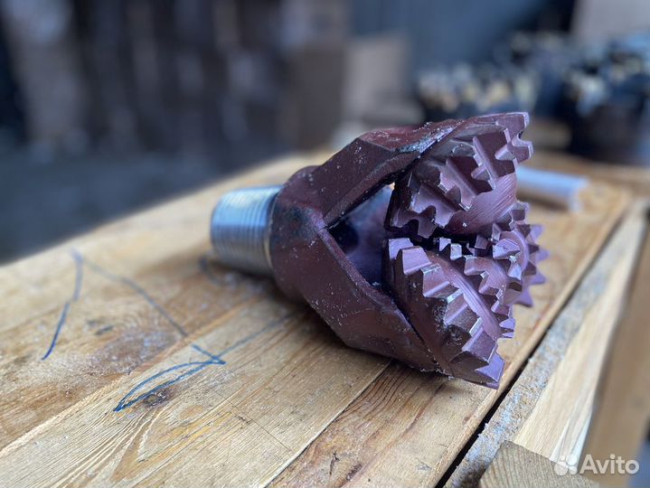 Долото буровое шарошечное