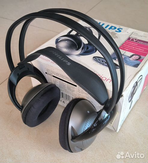 Беспроводные наушники philips SHC2000