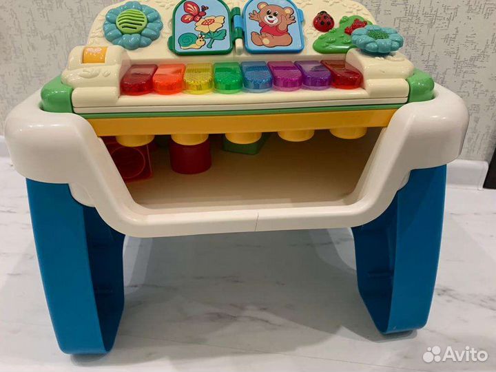 Развивающий столик Chicco