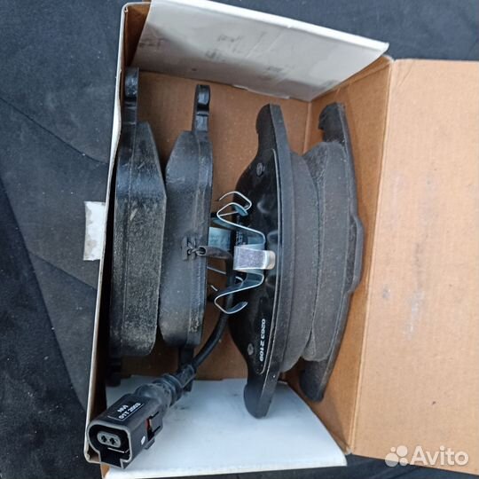 Тормозные колодки volkswagen tiguan 1
