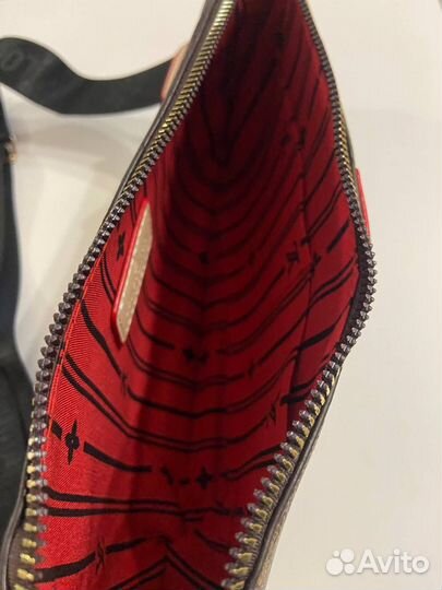 Продам набор женских клатчей