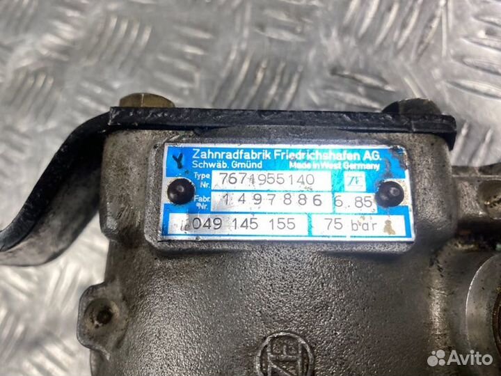 Насос гидроусилителя руля Audi 80 B3