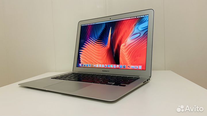 MacBook Air 13 ssd256