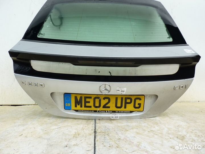 Крышка багажника Мерседес C-Класс 2002г 2.2л 85кВт