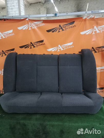 Сиденье заднее Mitsubishi Lancer 1.3