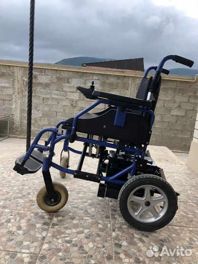Коляска инвалидная с электроприводом