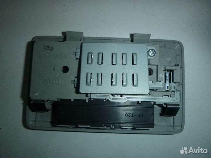 Плафон салона suzuki grand vitara 2006