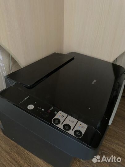 Цветной лазерный принтер epson